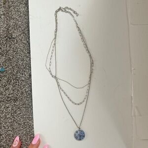 Chic Silver Necklace with Blue Pendant